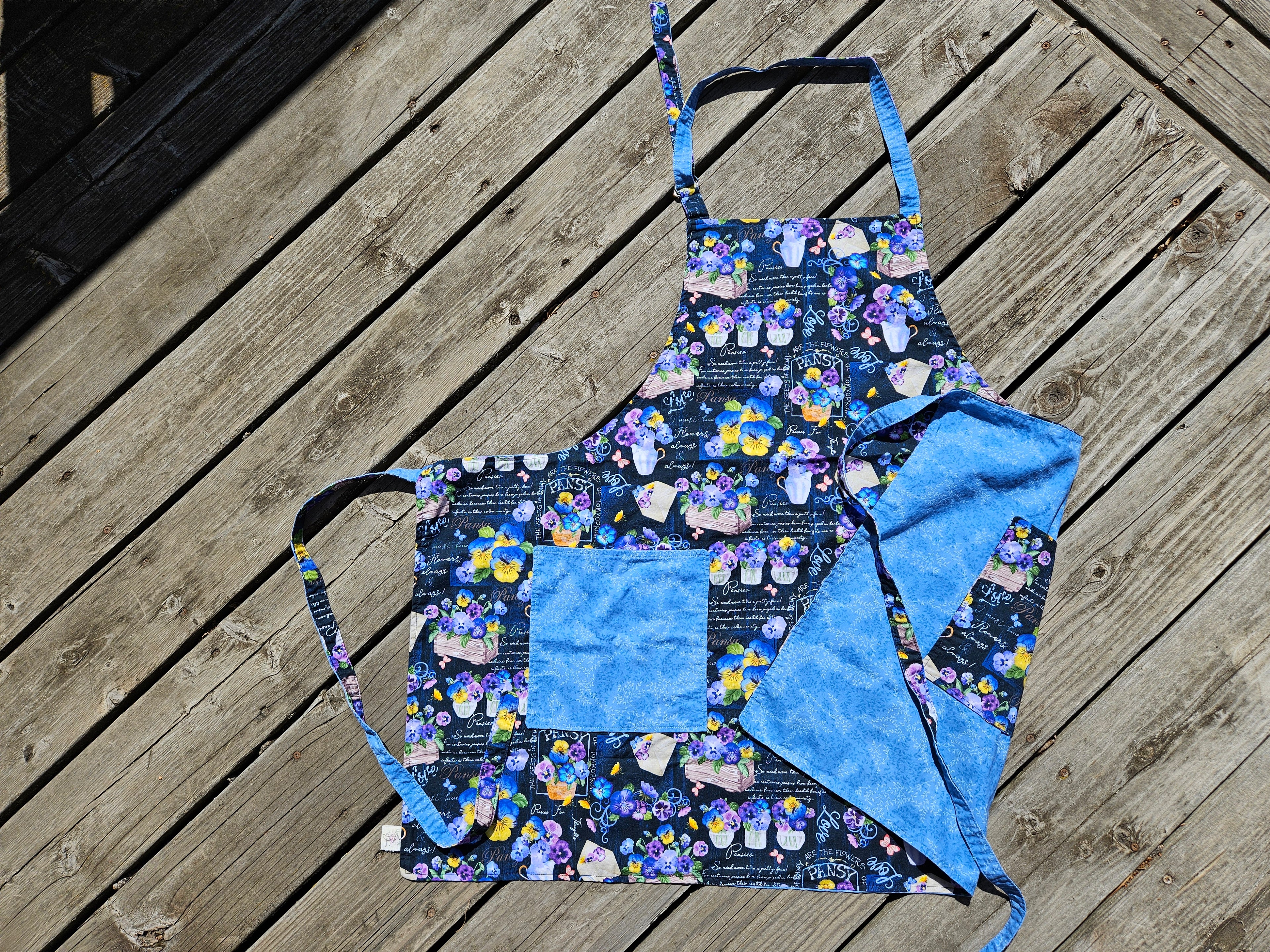 Pansy Apron, Reversable and Adjustable