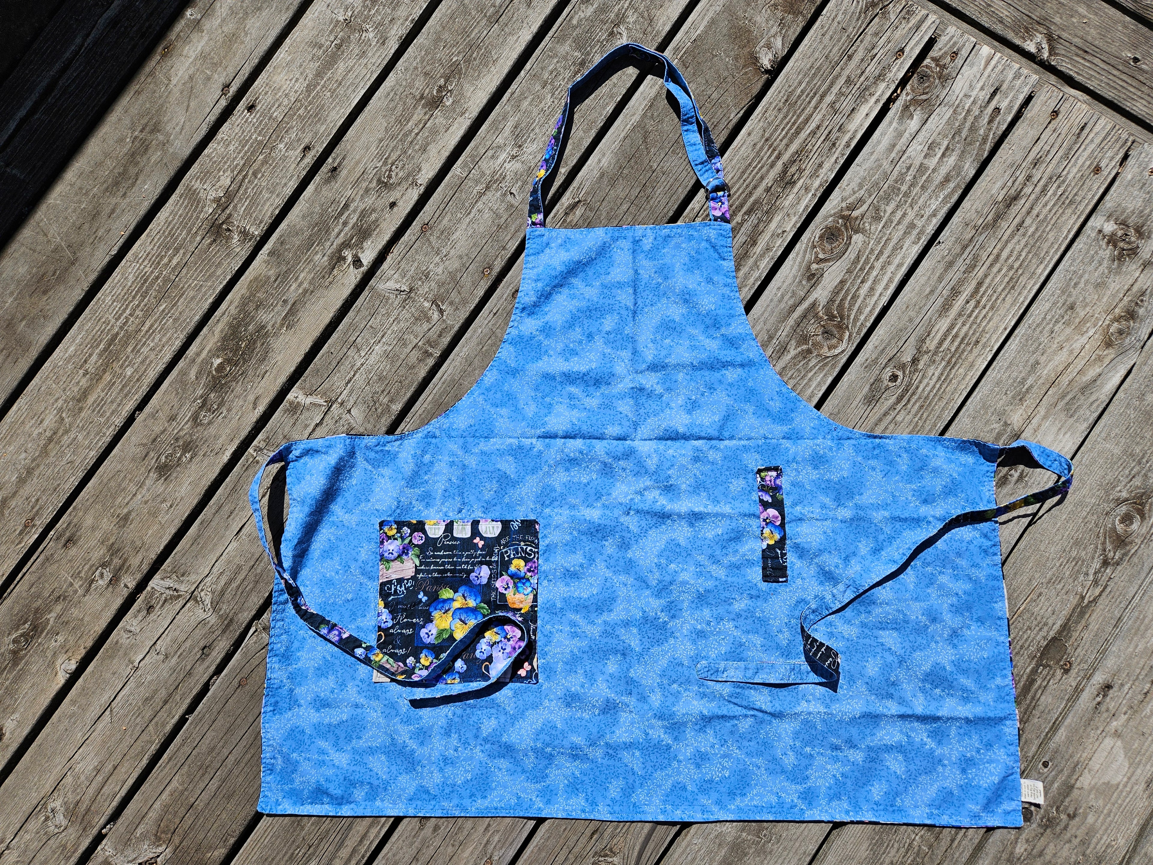 Pansy Apron, Reversable and Adjustable
