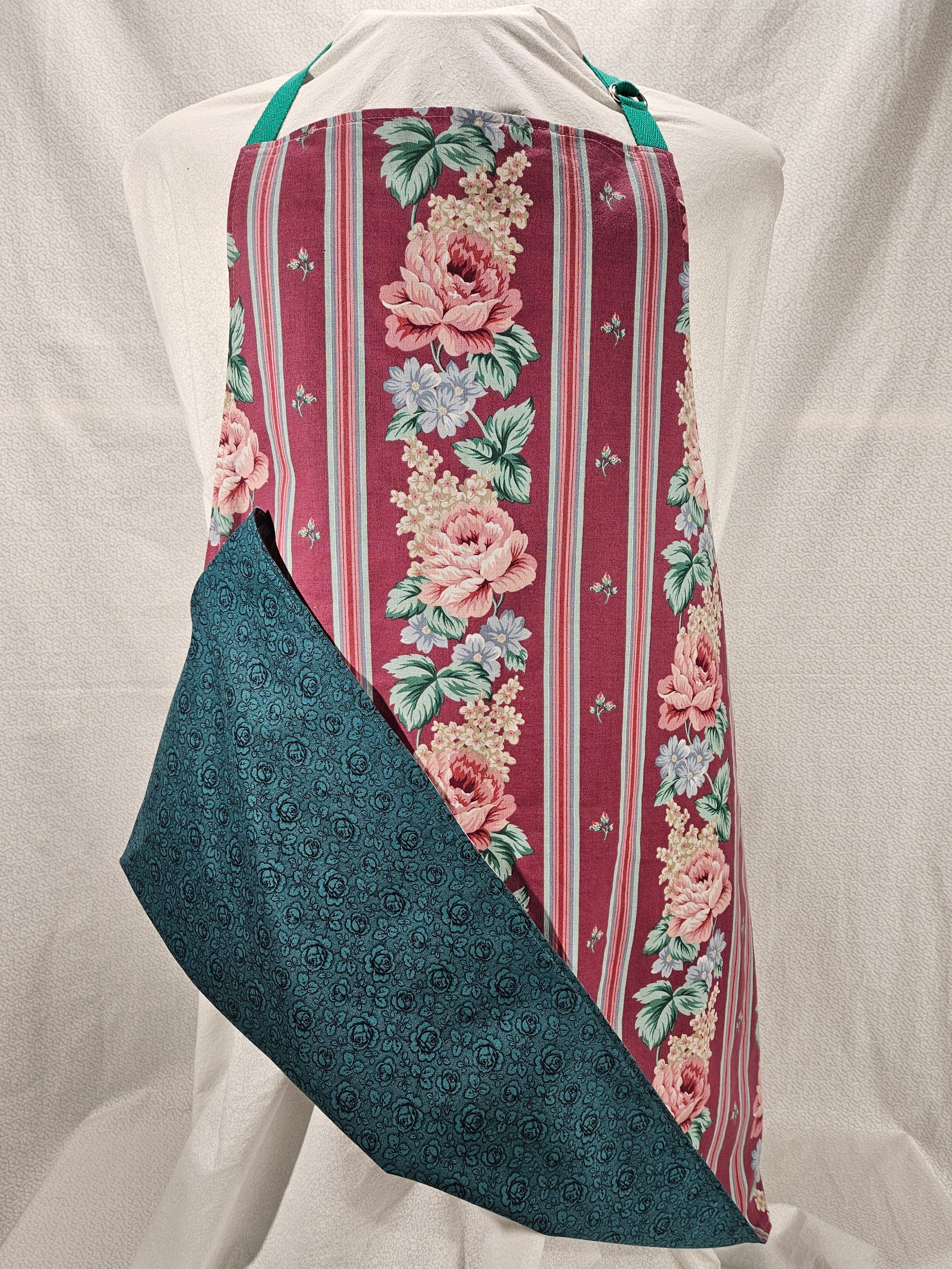 Reversable and Adjustable Floral Apron