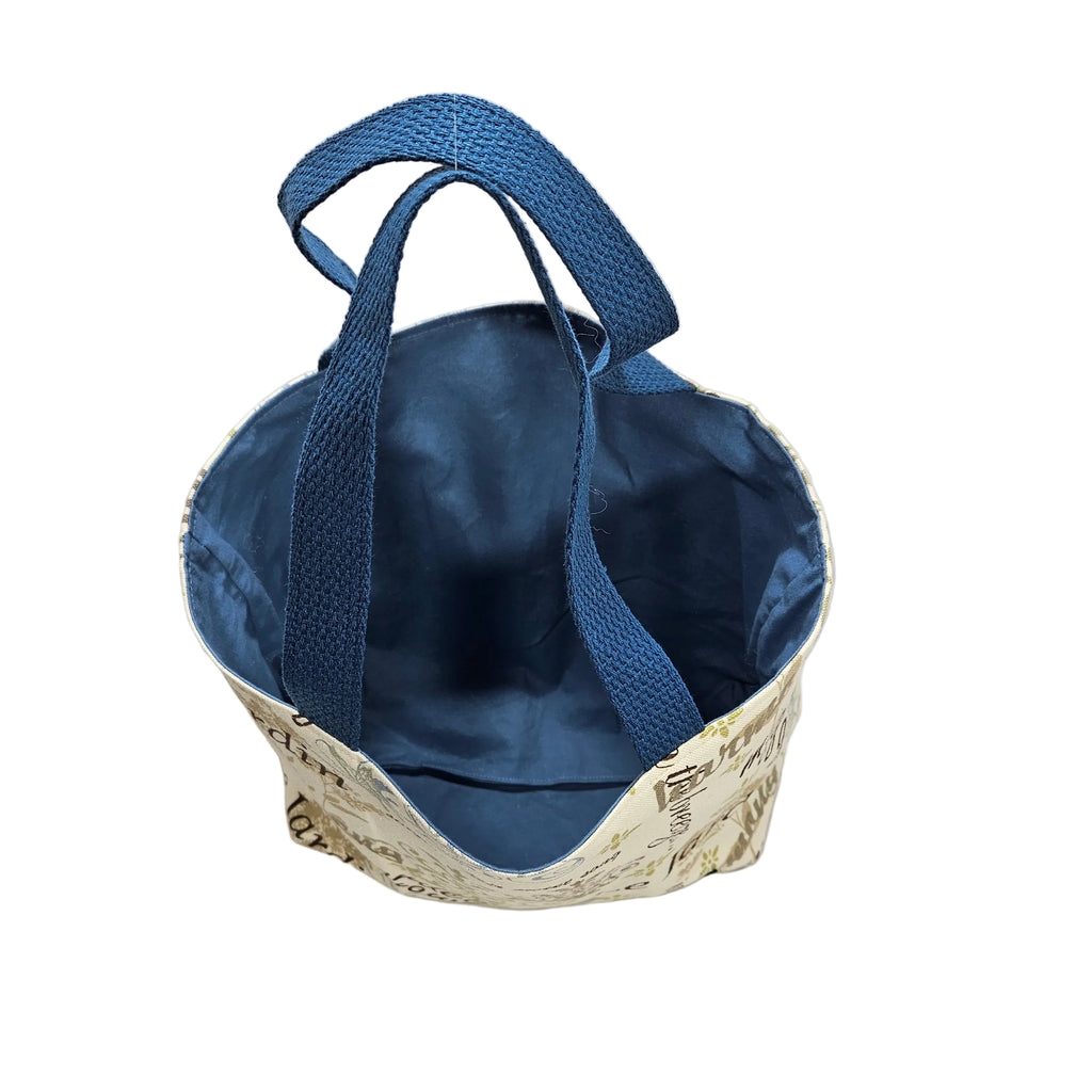 Le Jardin Scrip with Birds Tote Bag